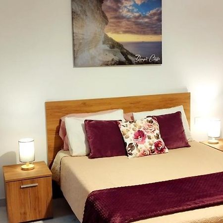 Large And Modern Apartment In The Centre Of Malta 모스타 외부 사진