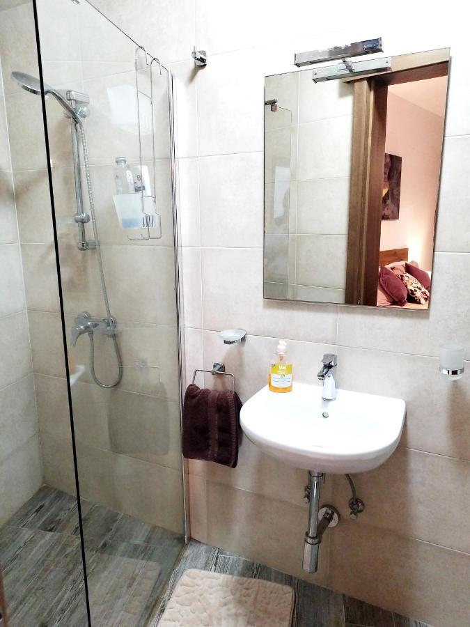 Large And Modern Apartment In The Centre Of Malta 모스타 외부 사진