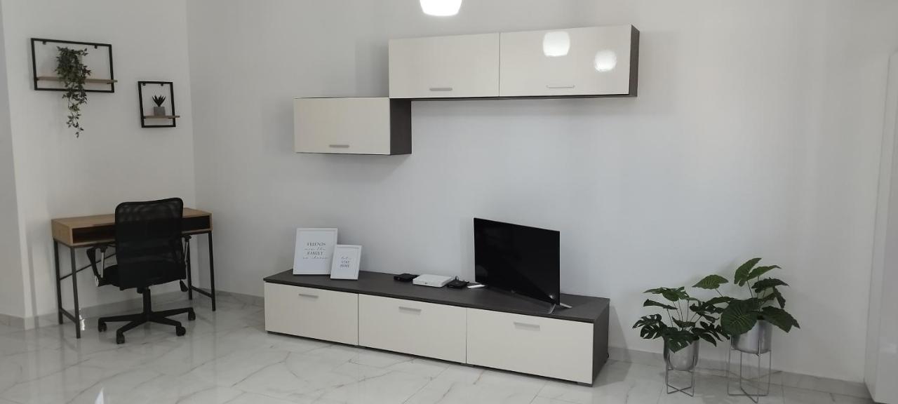 Large And Modern Apartment In The Centre Of Malta 모스타 외부 사진